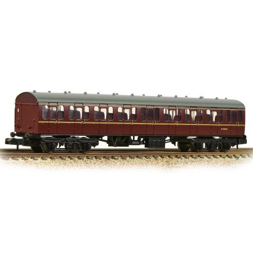 374-291C-Hornby-BR Mk1 57ft Suburban SO Second Open BR Maroon